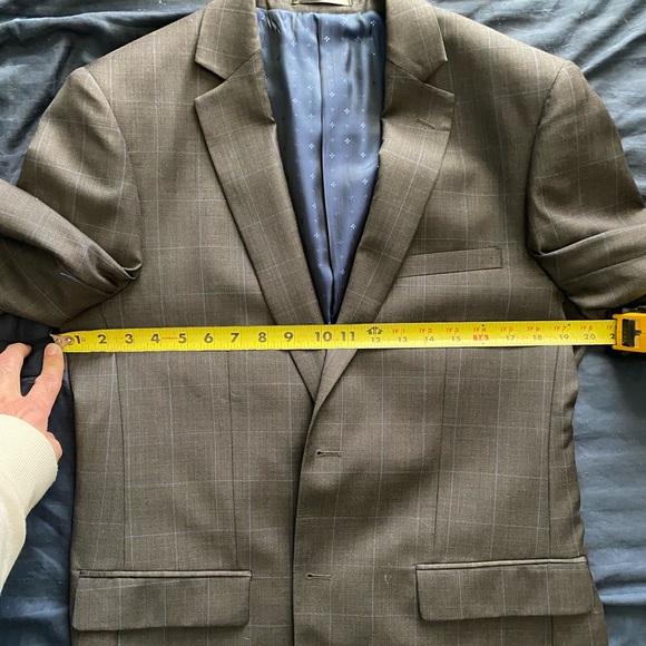 Combatant Gentlemen Brown/Blue Windowpane 3-piece Suit - Picture 9 of 16